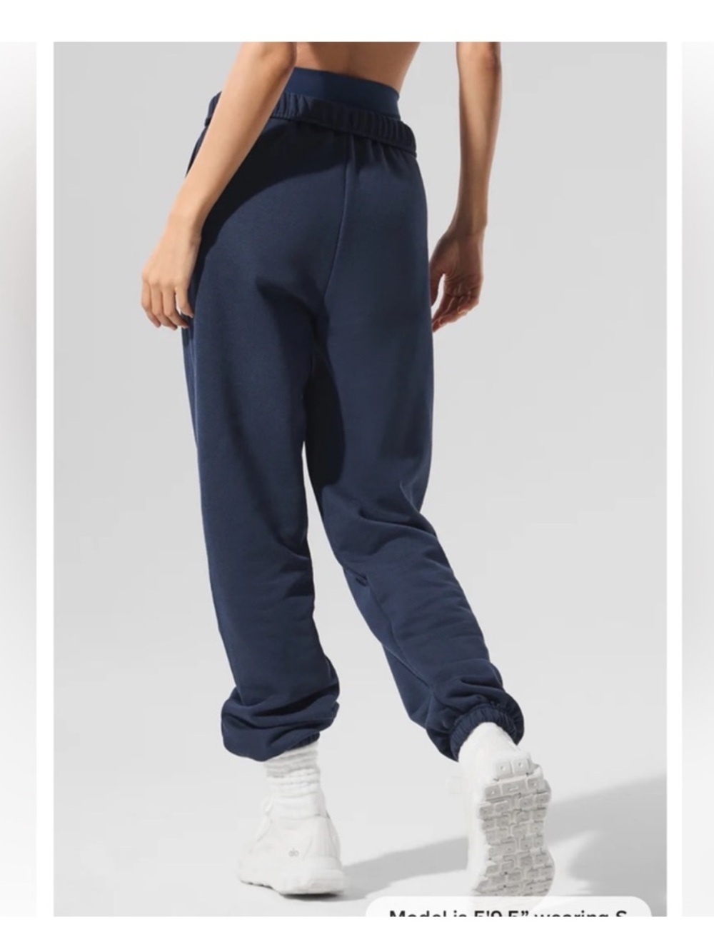 Alo Accolade Sweatpant in Navy Blue Size XS - Picture 3 of 7